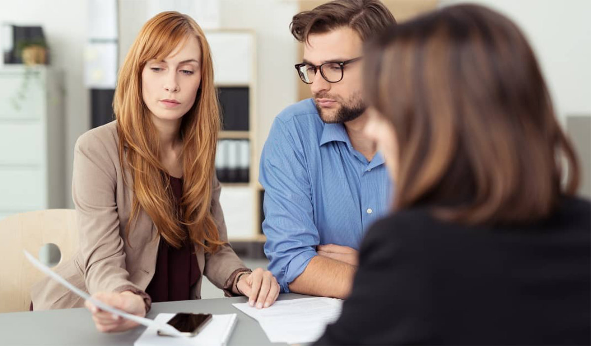 How Our Lincoln Car Crash Lawyers Maximize Your Settlement